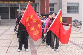 ��ί�������ż�ר�ⱨ������ί����־Ը�߷����»