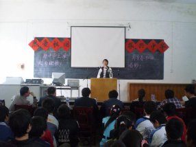 ���г��о���ӭ�����ġ����������ݽ�����