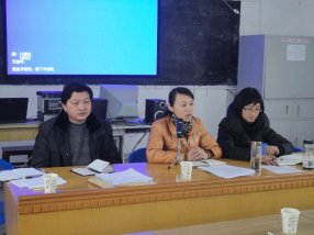 ���ز���ѧУ���ȶӹ���������������ɽ����Сѧ�ٿ�